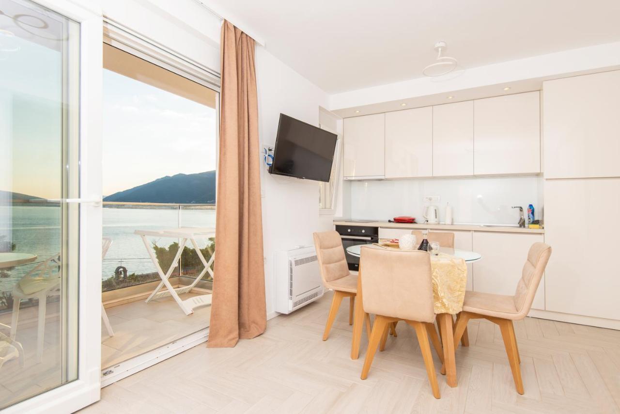 Villa Providenca Apartments 蒂瓦特 外观 照片
