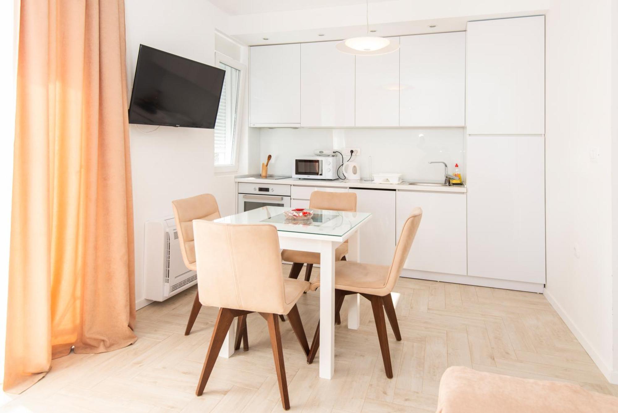 Villa Providenca Apartments 蒂瓦特 外观 照片